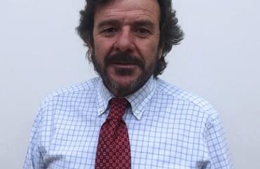 «En lugar de dar un fármaco y a posteriori cambiarlo, establecemos una estrategia preventiva de reacciones adversas»