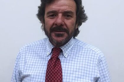 «En lugar de dar un fármaco y a posteriori cambiarlo, establecemos una estrategia preventiva de reacciones adversas»