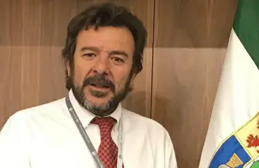 Adrián Llerena, experto en farmacogenética: «¿Cuántos fármacos se han perdido, tras costar millones, por darse a la persona equivocada?»