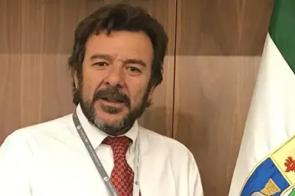 Adrián Llerena, experto en farmacogenética: «¿Cuántos fármacos se han perdido, tras costar millones, por darse a la persona equivocada?»